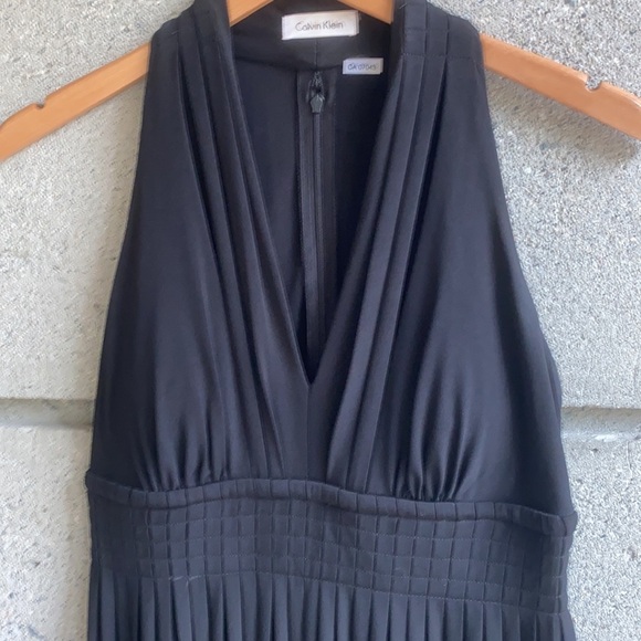 Calvin Klein LBD - Picture 2 of 9